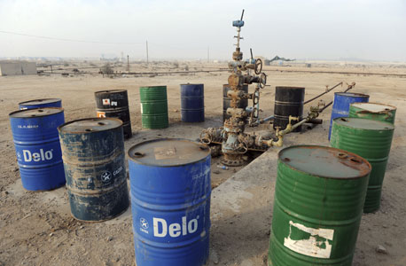 חביות נפט בבחריין חביות נפט בבחריין