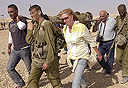 מסע אלונקות, בליווי הורים