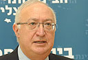 טרכטנברג מחוץ למירוץ לנגידות
