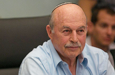 ניסן סלומינסקי. "הפך את ועדת הכספים לצינור להעברת כספים להתנחלויות" ניסן סלומינסקי. "הפך את ועדת הכספים לצינור להעברת כספים להתנחלויות"