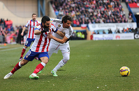 משחקי לה ליגה. הרשת הממלכתית לתהיה רשאית לשדר כל משחק שלא משודר בערוצי הטלוויזיה בתשלום משחקי לה ליגה. הרשת הממלכתית לתהיה רשאית לשדר כל משחק שלא משודר בערוצי הטלוויזיה בתשלום