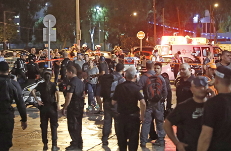 זירת הפיגוע הערב זירת הפיגוע הערב