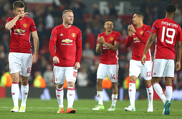 הפציעה של איברהימוביץ' אילצה את יונייטד לסגת מהתכניות שלה, כשאופציות חלופיות הן אנדראה בלוטי ורומלו לוקאקו, ועשויים לעלות מעל 80 מיליון ליש"ט