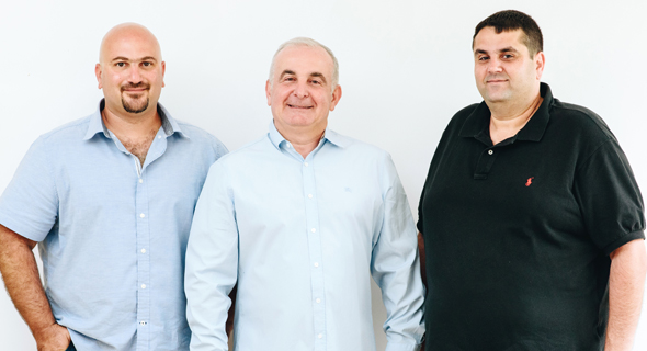 הנהלת טוגדר מימין לשמאל: גיא עטייה, ניסים ברכה, ניר סוסינסקי הנהלת טוגדר מימין לשמאל: גיא עטייה, ניסים ברכה, ניר סוסינסקי