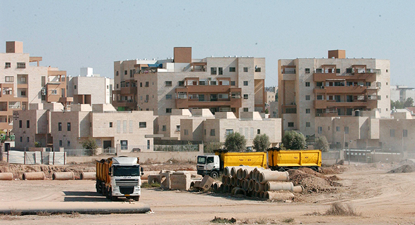 בנייה בנתיבות בנייה בנתיבות