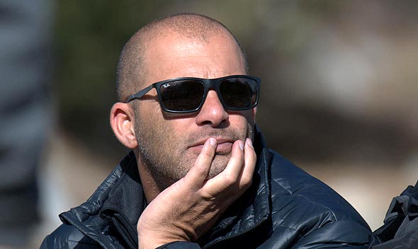 צחי נחמיאס בעל השליטה במגה אור 