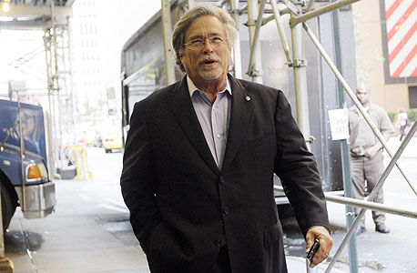 מיקי אריסון הבעלים של מיאמי היט NBA מיקי אריסון הבעלים של מיאמי היט NBA