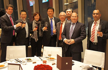 החתימה על החוזה בסין