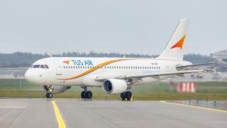 חברת תעופה טוס Tus Airways קפריסין, צילום:  kamilpetran / Shutterstock